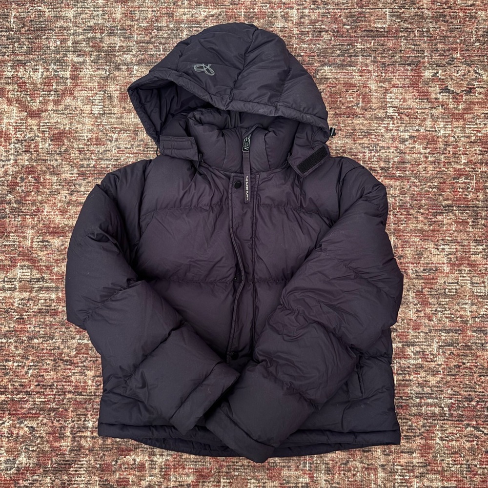 Aritzia The Super Puff Shorty cliMATTE